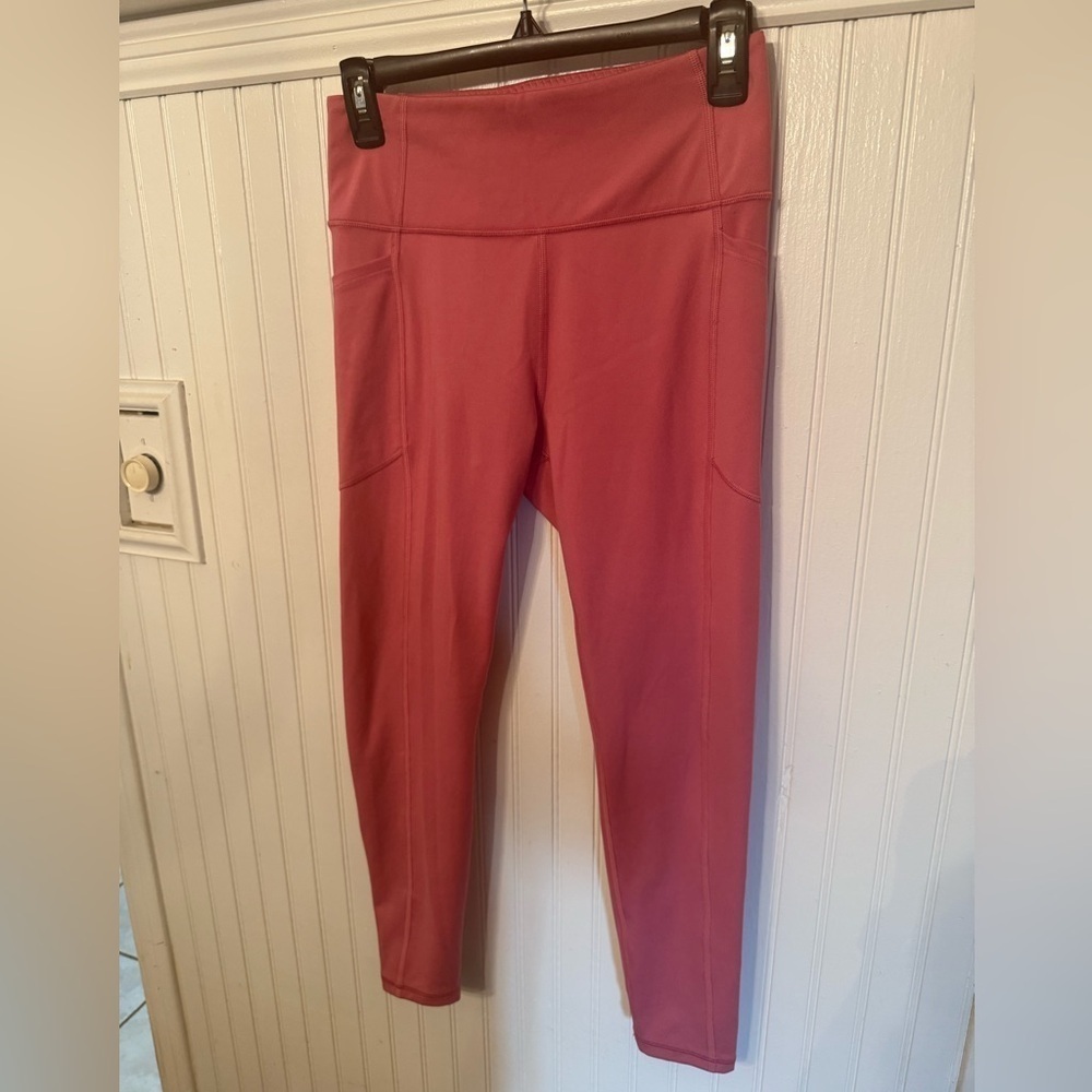 Victoria’s Secret Mauve Small Leggings with pockets